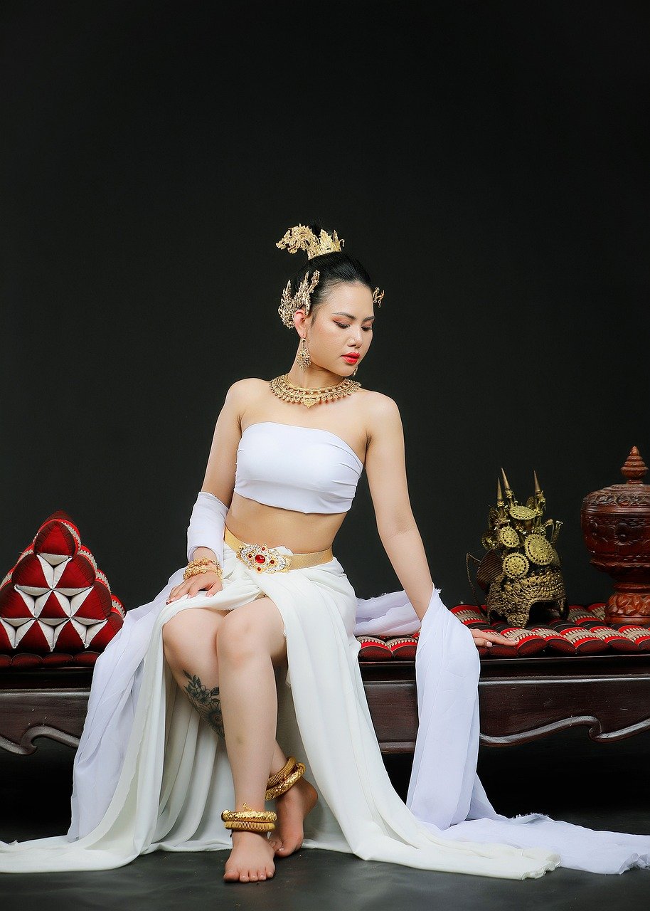 亚裔 女人 传统服饰 型 美 时尚 美 肖像
